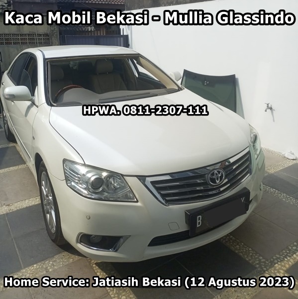 Harga Penggantian Kaca Depan Toyota Camry di Bekasi Murah Bergaransi