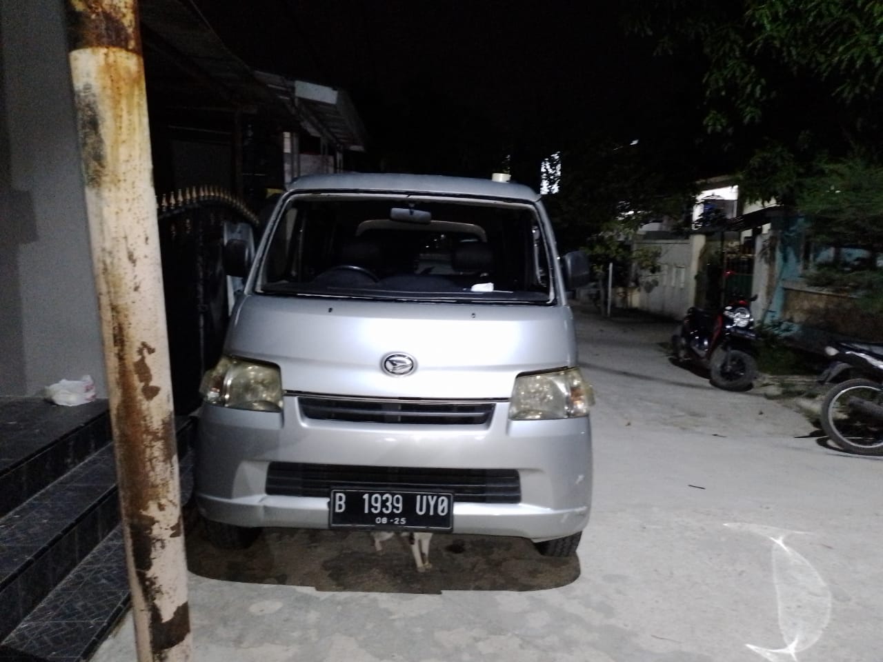 Harga Murah Ganti Kaca Depan Mobil Grand Max Luxio di Bekasi Bergaransi