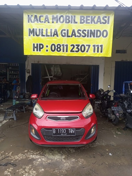 Layanan Ganti Kaca Depan KIA Picanto di Bekasi Murah Bergaransi