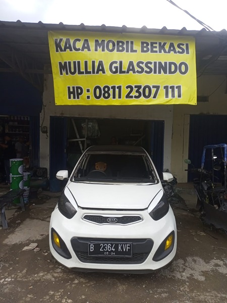 Harga Penggantian Kaca Depan Kia Picanto di Bekasi yang Retak Murah Bergaransi
