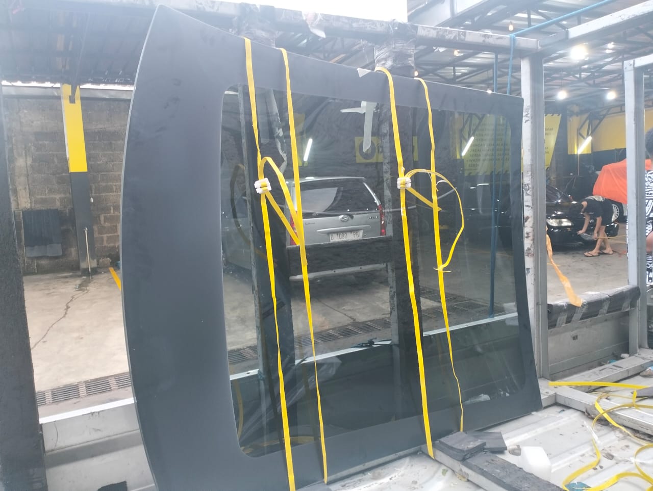 Jual dan Pasang Kaca Sunroof Panoramik Mitsubishi Outlander